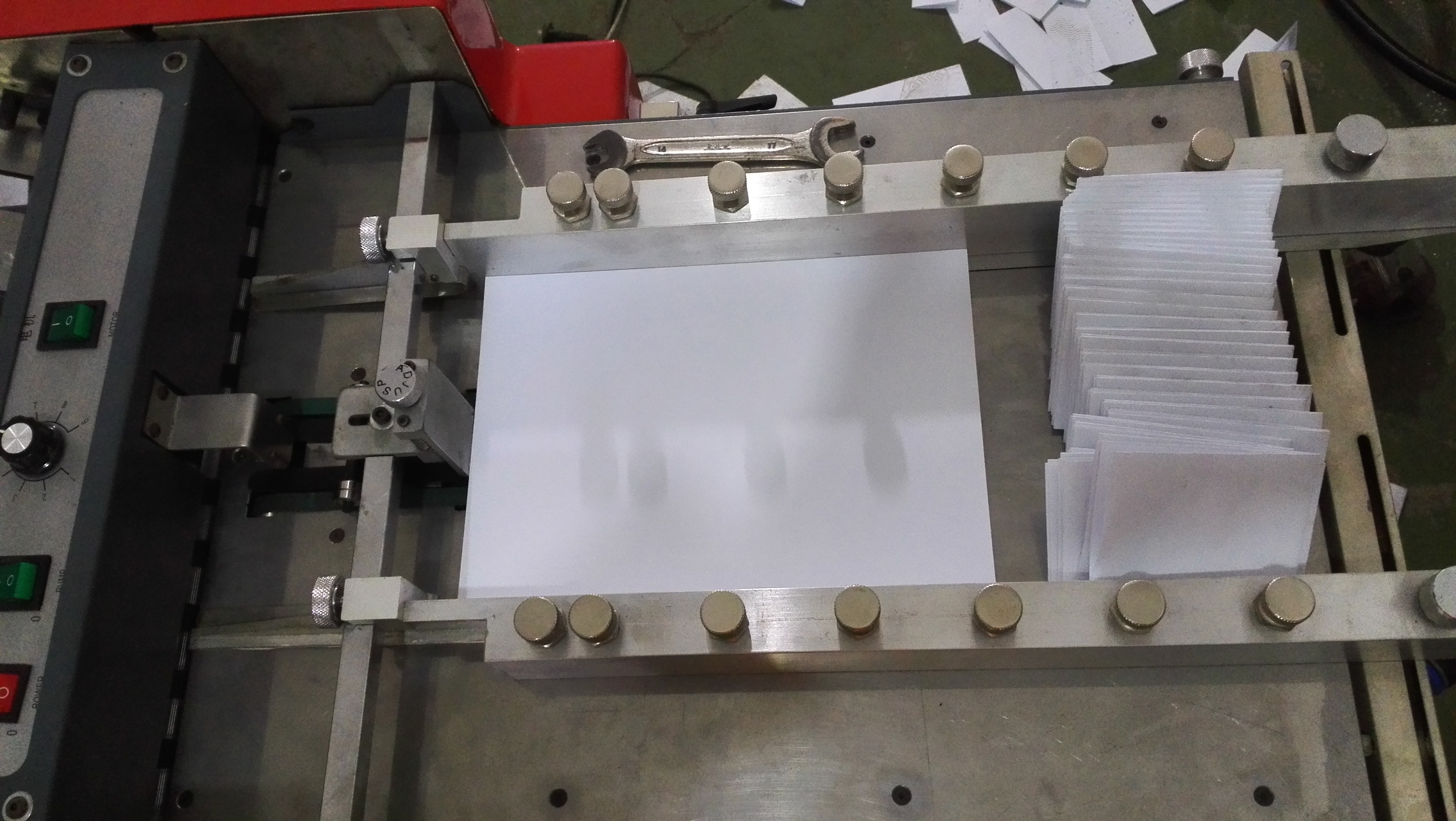 Máquina plegable de papel de instrucciones de menú de folletos
