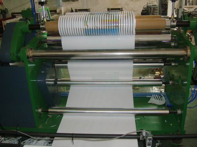 Roll Paper PVC Film Aluminio Foil Sliting Máquina de corte en un ancho pequeño de 5 mm