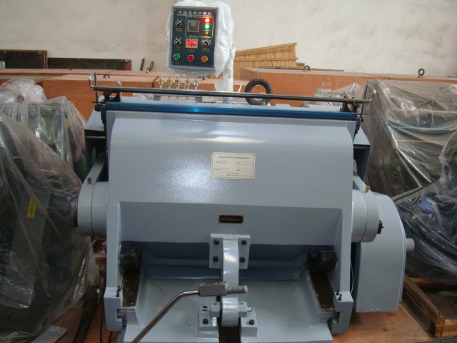 Modelo de máquina de corte de corte Die ML-1300