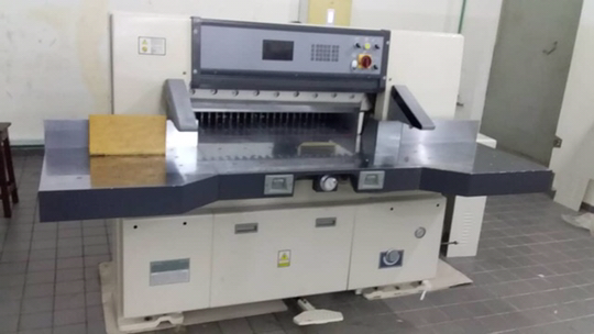 Programa de la máquina de corte de papel controlada con pantalla de 7 pulgadas