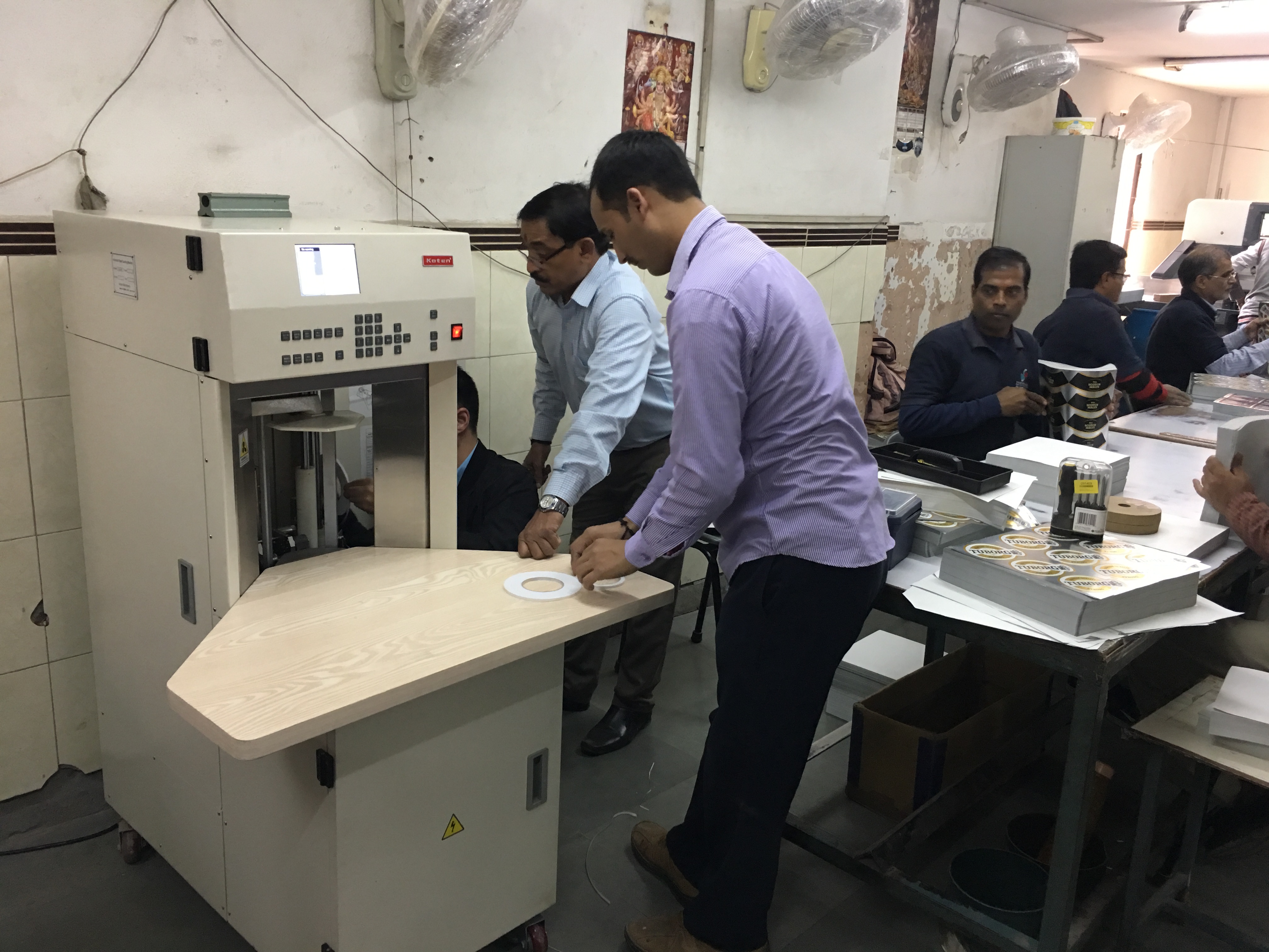Máquina de contador de papel de escritorio para la industria de la impresión